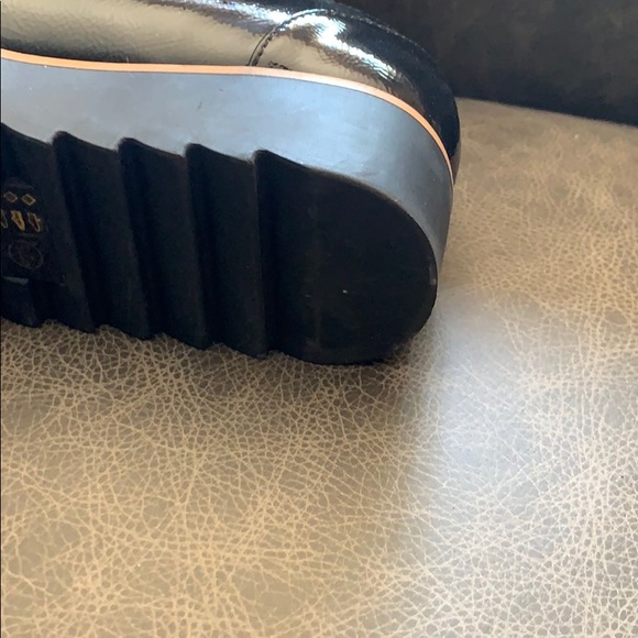 Patent Leather Chunky Heel Loafers 7 - Picture 7 of 8